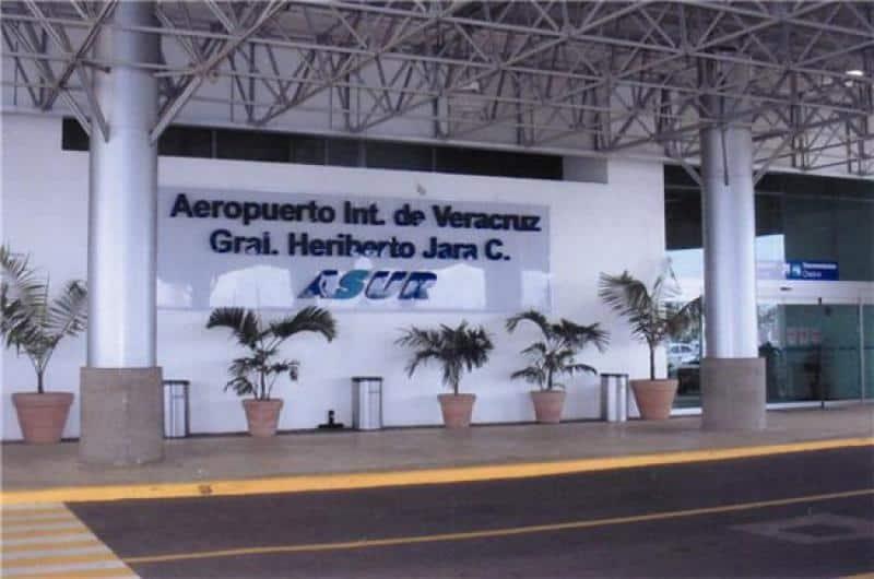 Retrasan vuelo de pasajeros en aeropuerto de Veracruz ante falta de pilotos