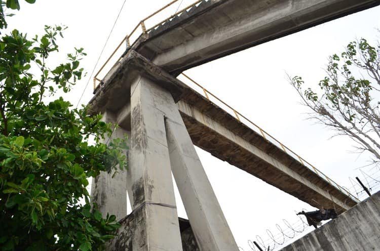 Piden vigilancia en el puente peatonal del mercado El Polvorín, en Veracruz