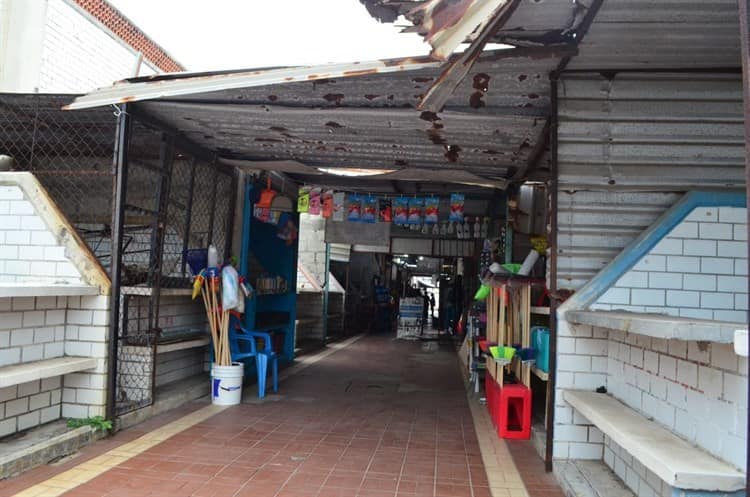 Mercado Polvorín en Veracruz entre locales vacíos y el olvido de las autoridades