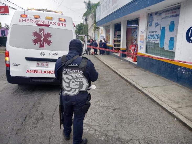 Hombre pierde la vida repentinamente dentro de establecimiento comercial en Fortín