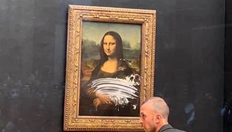 Hombre disfrazado que lanzó pastel a pintura de la Monna Lisa está en el psiquiátrico