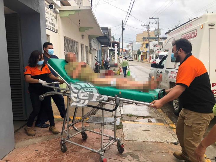 Hospitalizan a agricultor tras ser asaltado y apuñalado en Oluta