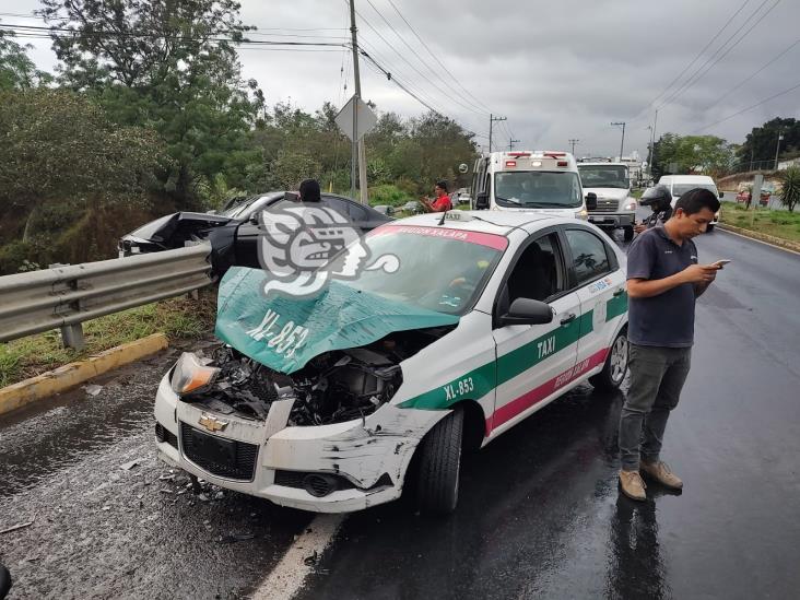 3 heridos tras choque cerca de la Central de Abastos, en Xalapa