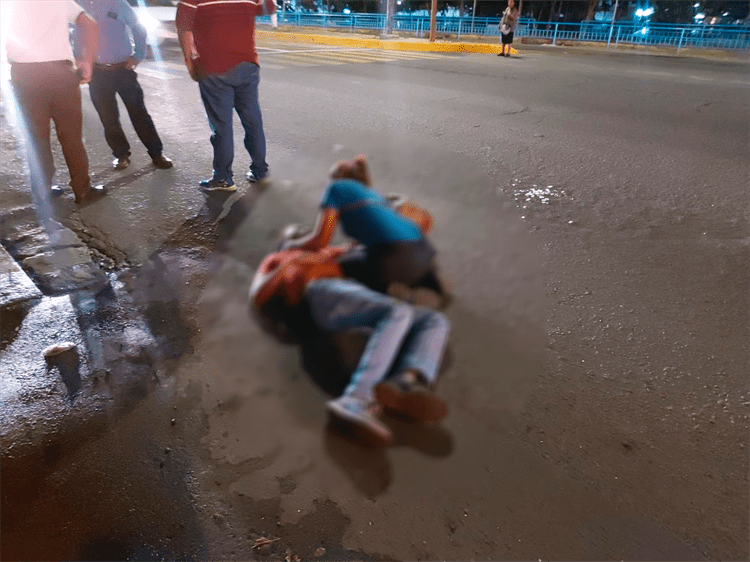 Pareja es atropellada cuando caminaban por calles de Veracruz