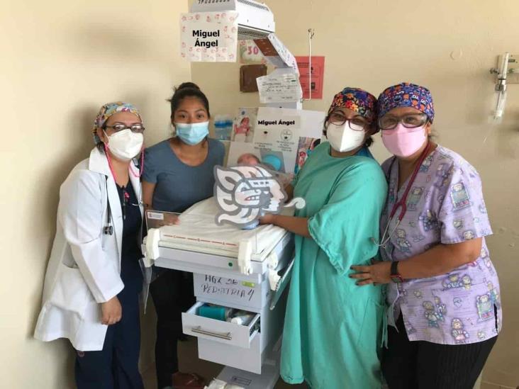 Salva IMSS Veracruz Sur a bebés prematuros de 28 y 33 semanas de gestación