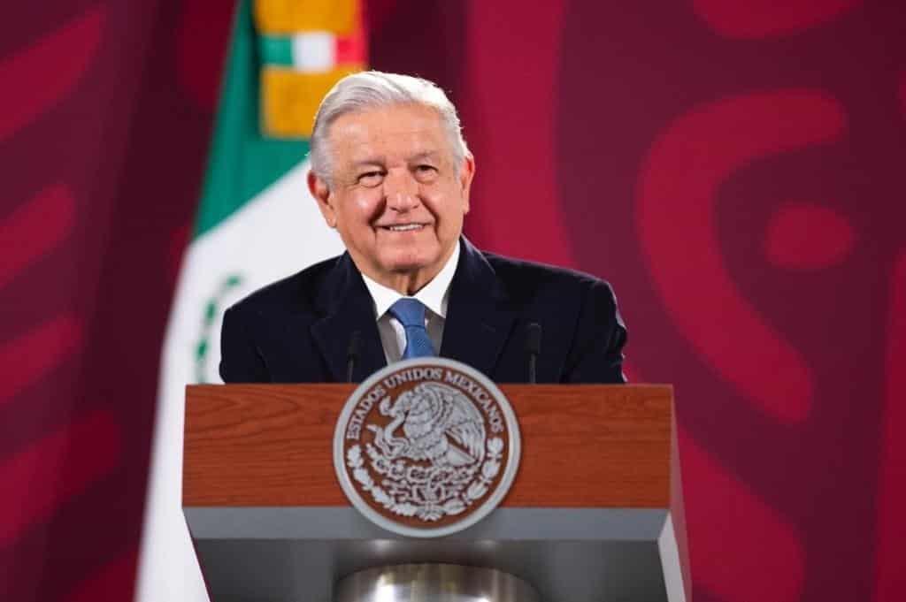 Si tiene pruebas que las presente: AMLO responde a acusaciones de Muñoz Ledo