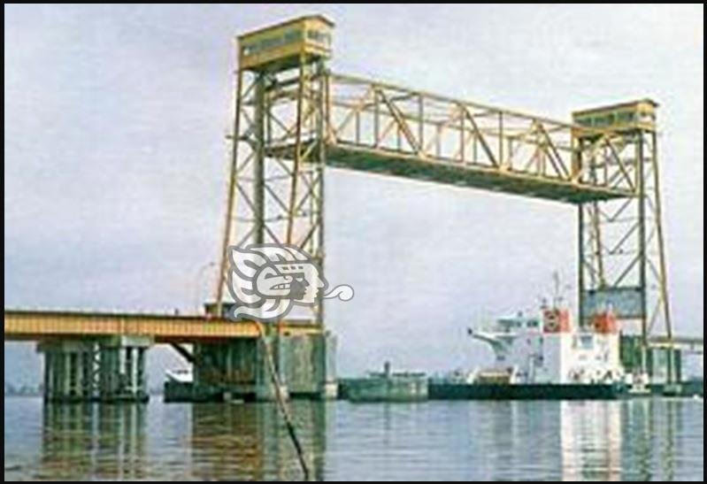 Puente Coatzacoalcos 1 no era usado: Jaime Quintanilla