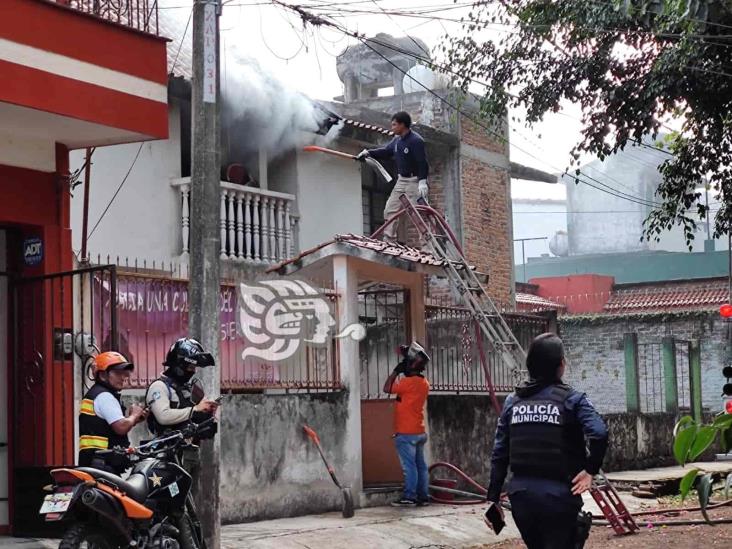 Reportan incendio de vivienda en fraccionamiento INDECO Animas, en Xalapa