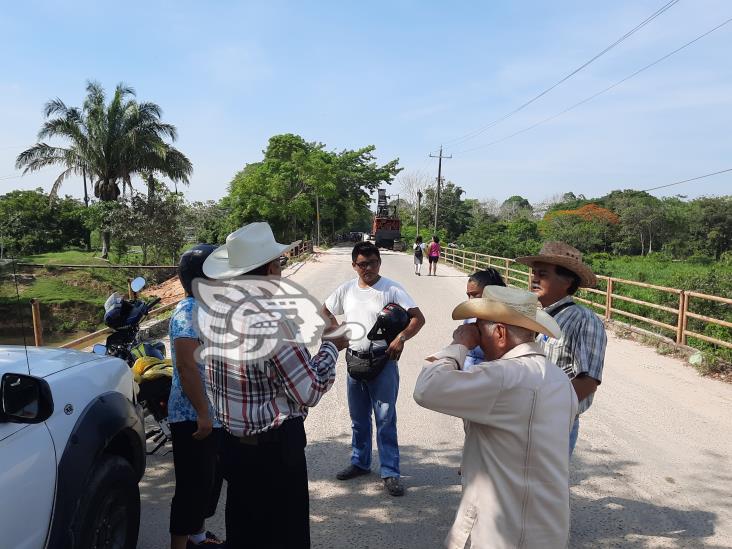 Llevan más de 48 horas de plantón en puente Los Soldados