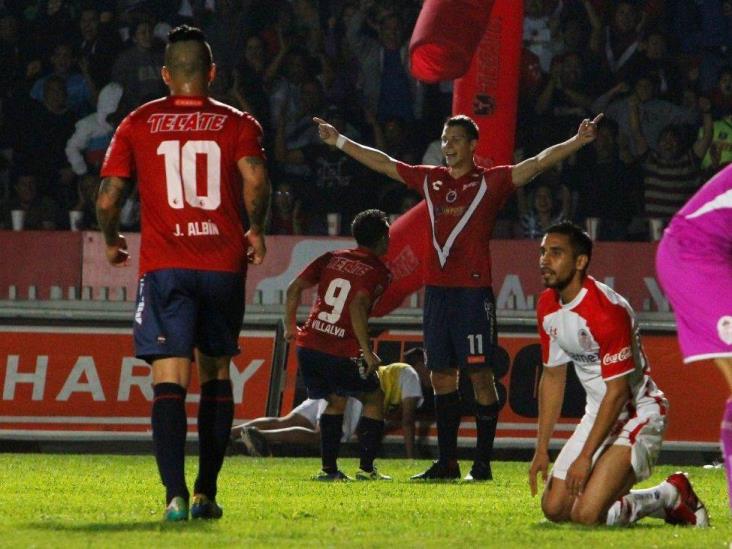 Exjugador de los Tiburones Rojos, nominado al Balón de Oro