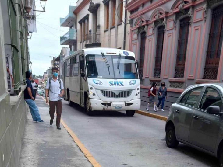 Estamos en quiebra; urgen camioneros de Xalapa aumento a tarifa
