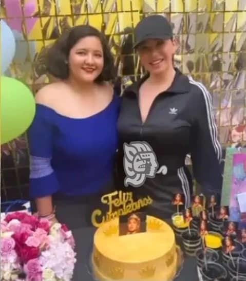 Chiquis Rivera aparece de sorpresa en fiesta de fan