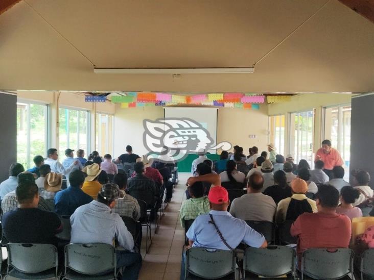 Participan  alcaldes de municipios de la sierra en consulta del INE
