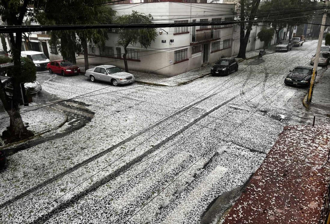 Lluvia y granizada sorprende a los habitantes de la CDMX