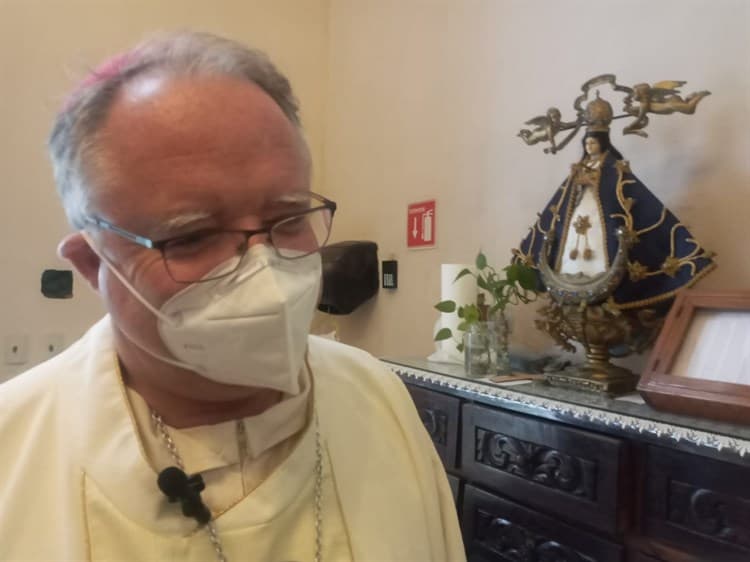 Sin denuncias por sacerdotes falsos en iglesias de Veracruz: obispo