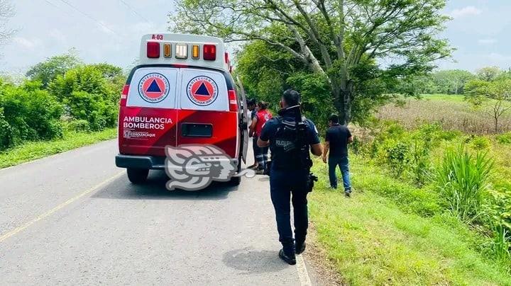 Auxilian a hombre con herida profunda en Cosoleacaque