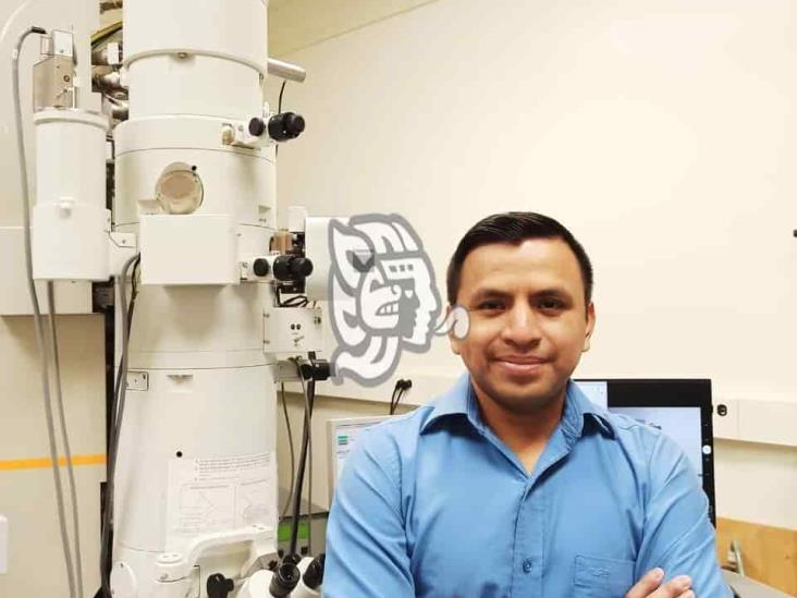 Científico acayuqueño es uno de los diez jóvenes científicos Latino América