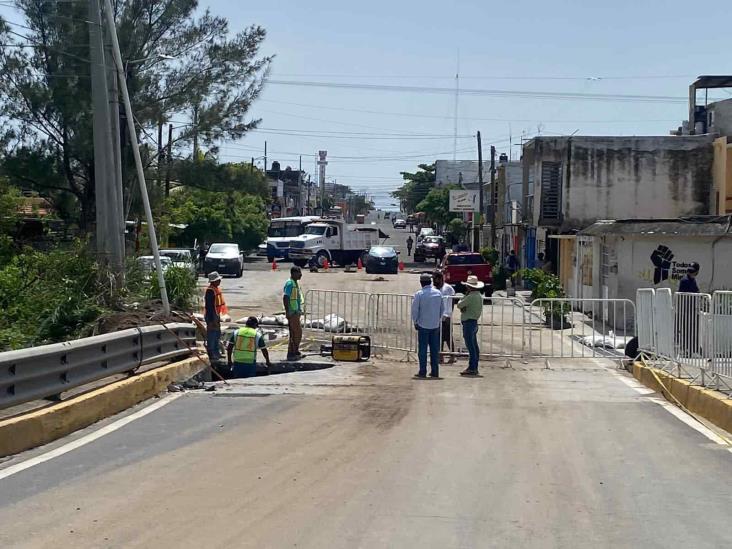 Retrasos de hasta una hora por cierre de Puente en Torrentes, en Veracruz