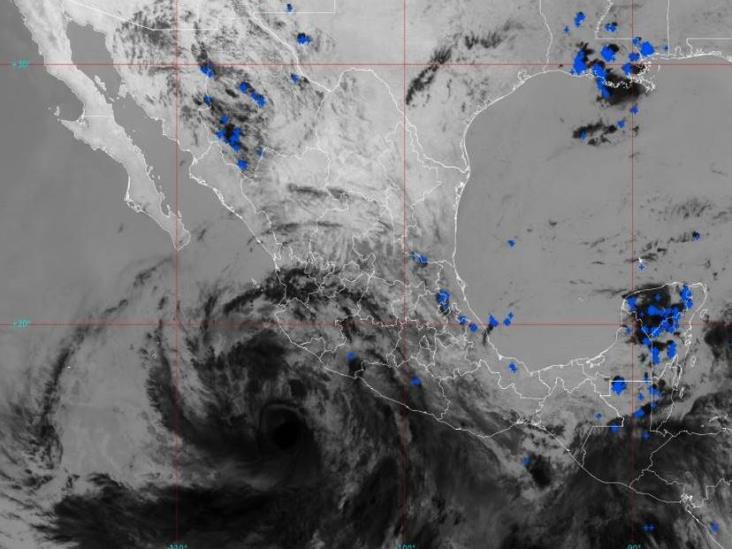 Huracán ‘Blas’ se aleja de México; advierten por nueva depresión tropical