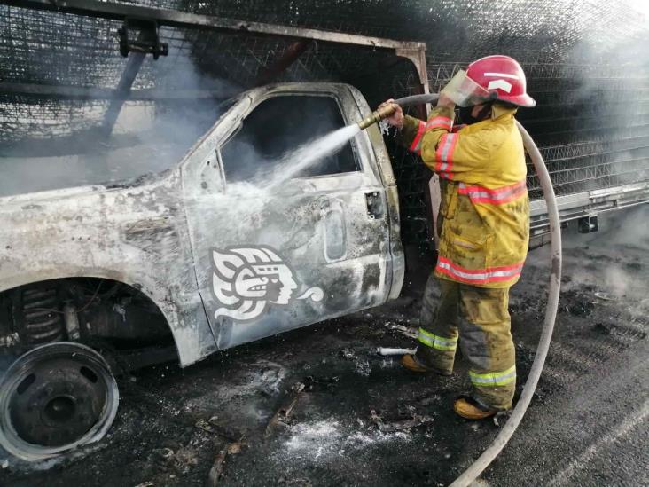 ‘Vuelven a nacer’ chilangos tras incendio de camioneta en el sur de Veracruz