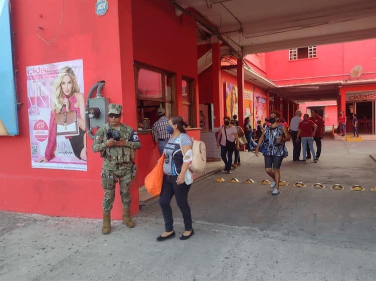 Se registró un conato de incendio en una tienda de calzado y ropa en Veracruz(+video)