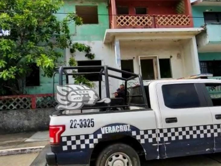 Quema de basura alertó a PC y Bomberos en el centro de Coatza