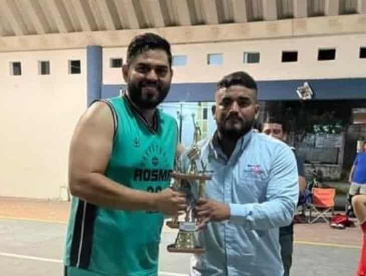 Entregan trofeos a campeones del torneo de la Liga de Basquetbol Úrsulo Galván