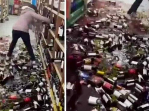 Mujer rompe botellas en supermercado luego de ser despedida (+Video)