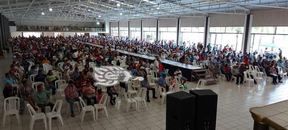 En el Día del Padre, celebran a lo grande a papás misantecos