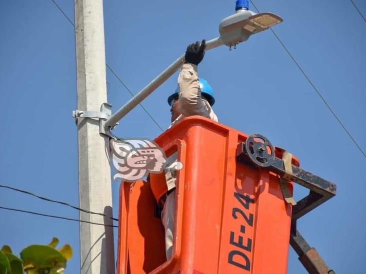 Rehabilitación de luminarias da más seguridad a colonos