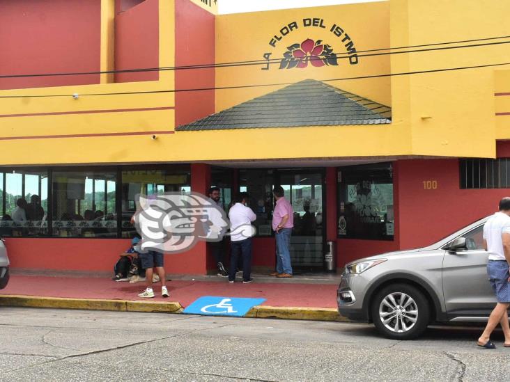 Favorable afluencia en restaurantes de Coatzacoalcos por Día del Padre