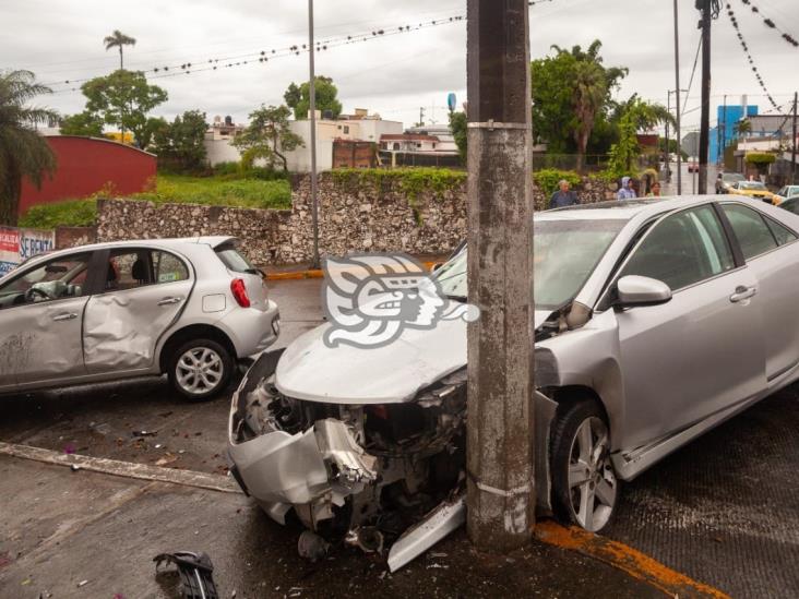 Fuerte choque en calles de Córdoba; 2 lesionados
