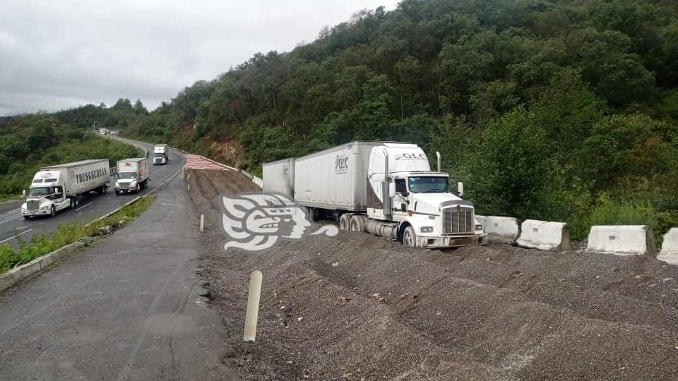 Lluvia provoca 5 accidentes automovilísticos en zona centro