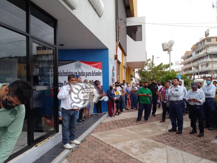 Telefonistas de Coatzacoalcos tienen en puerta dos emplazamientos a huelga