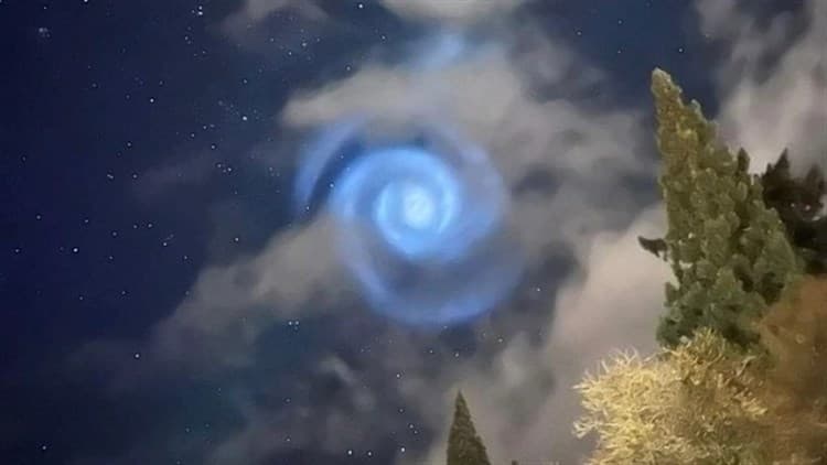 Luces extrañas en cielo de Nueva Zelanda disparan versiones sobre extraterrestres