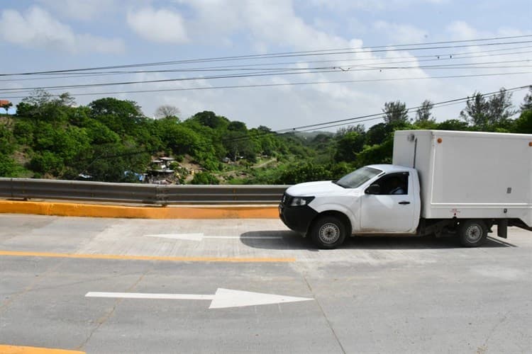 Reabren puente de Torrentes, en Veracruz