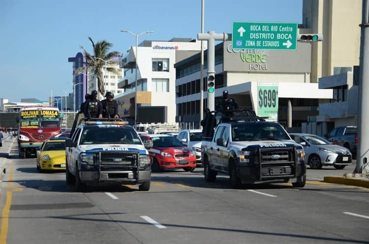 Marchan para exigir aparezca el director de la Policía Vial de Veracruz desaparecido