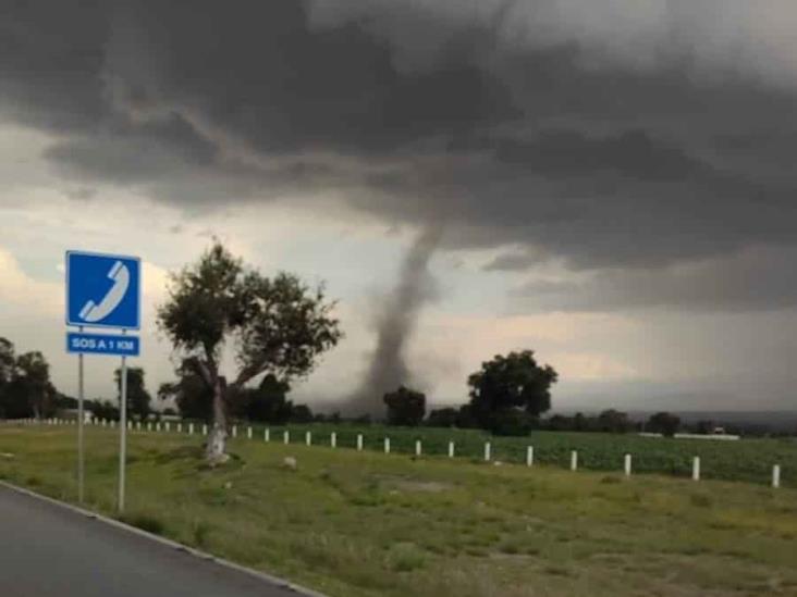 Sorprende fuerte tornado a los habitantes de Ixtenco, Tlaxcala