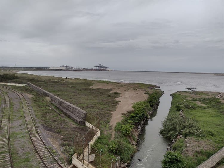 Aguas negras de la zona Veracruz-Boca del Río van directo al mar