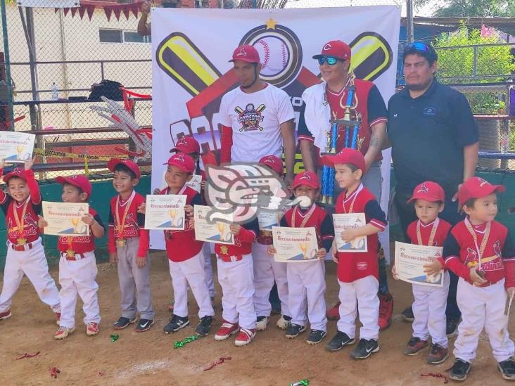 Hay nuevos campeones en la  Liga Pequeña de Beisbol de Mina