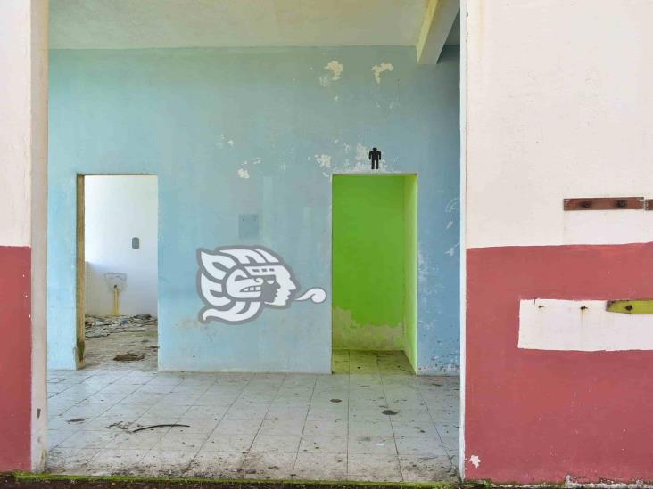 (+Video) En ruinas el gimnasio de Villa Allende; se vuelve nido de malvivientes