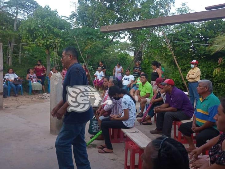 Familias serían desalojadas del derecho de vía en Cosoleacaque