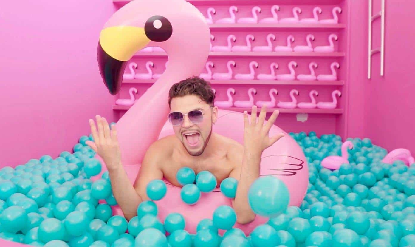 Celebra Ferlu lanzamiento de su tema ‘Fantasía’
