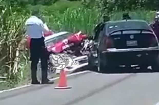 Accidente automovilístico en la Coatepec-Tlaltetela dejó 4 lesionados