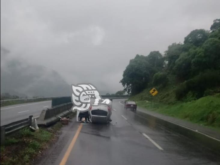 Lluvia ocasiona cinco accidentes automovilísticos en la autopista Puebla-Córdoba