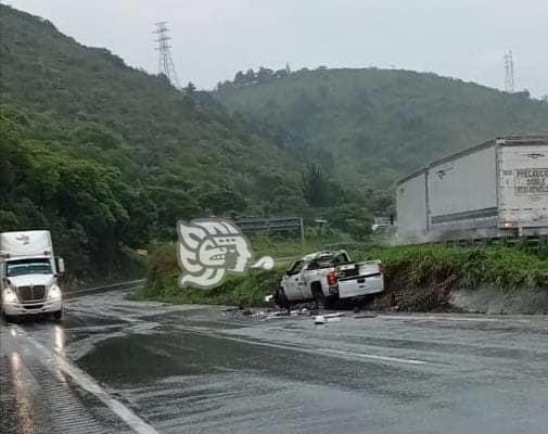 Lluvia ocasiona cinco accidentes automovilísticos en la autopista Puebla-Córdoba