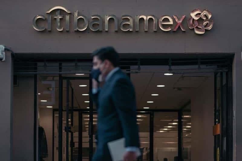 Banorte y Santander, los mejores ‘candidatos’ para comprar Banamex: Moody’s