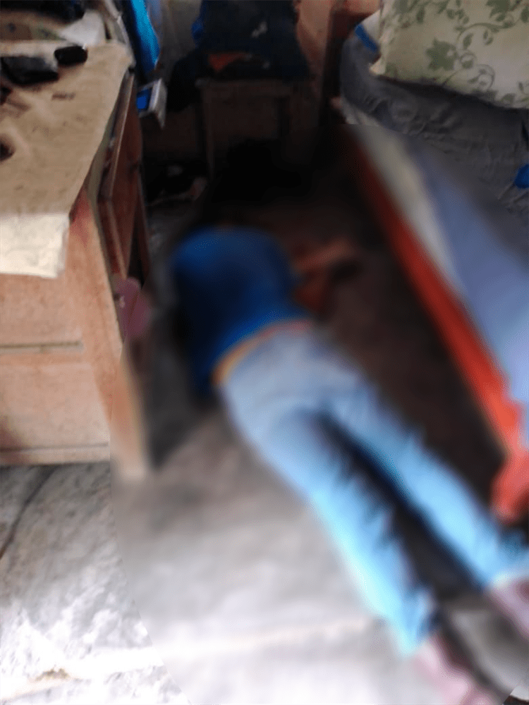 Hallan a joven sin vida dentro de su casa en Tuxpan; recibió varios golpes