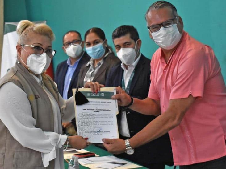 Entregó IMSS Veracruz Norte reconocimientos por 25 y 30 Años de servicio laboral