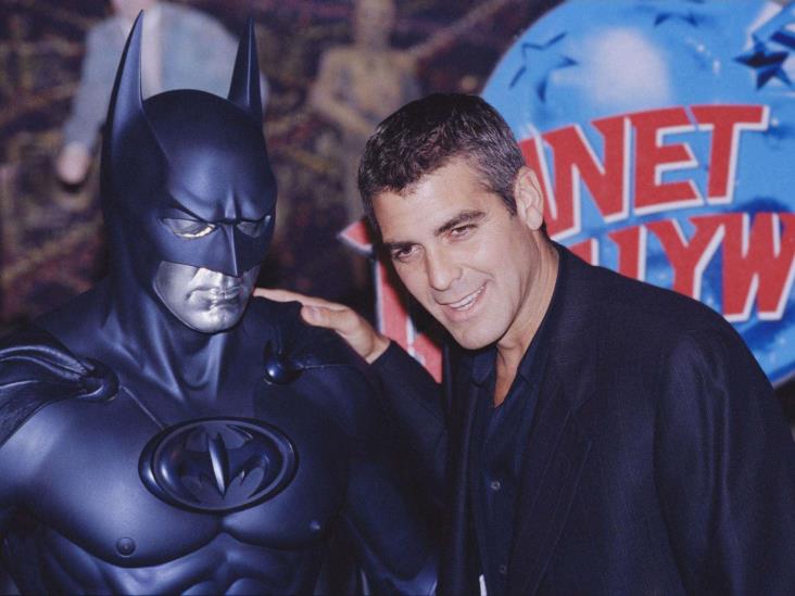 El traje que usó George Clooney en Batman & Robin será subastado